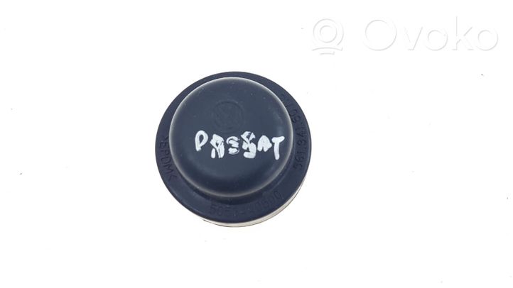 Volkswagen PASSAT CC Parapolvere per faro/fanale 5053440500