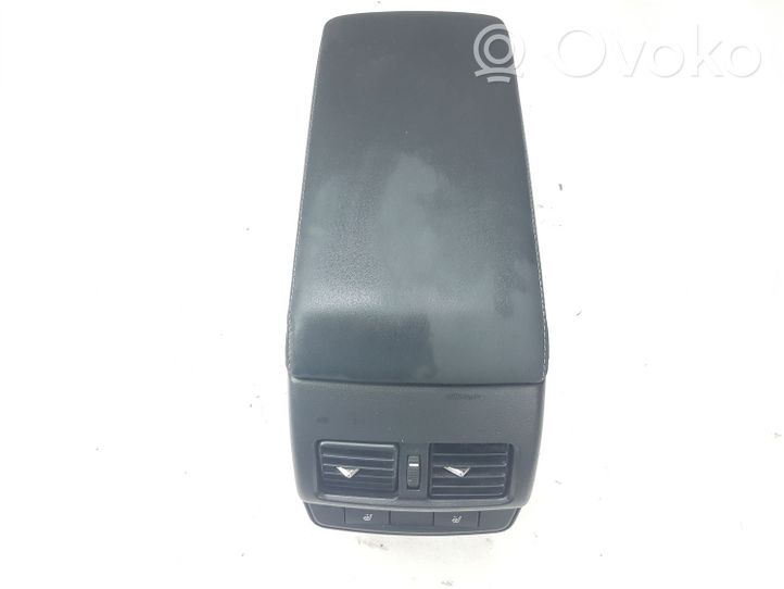 Subaru Legacy Hansikaslokeron keskikonsoli 92136AL03A