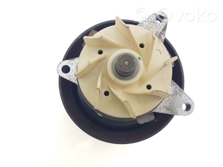 Ford Fusion II Pompe de circulation d'eau 5M608509