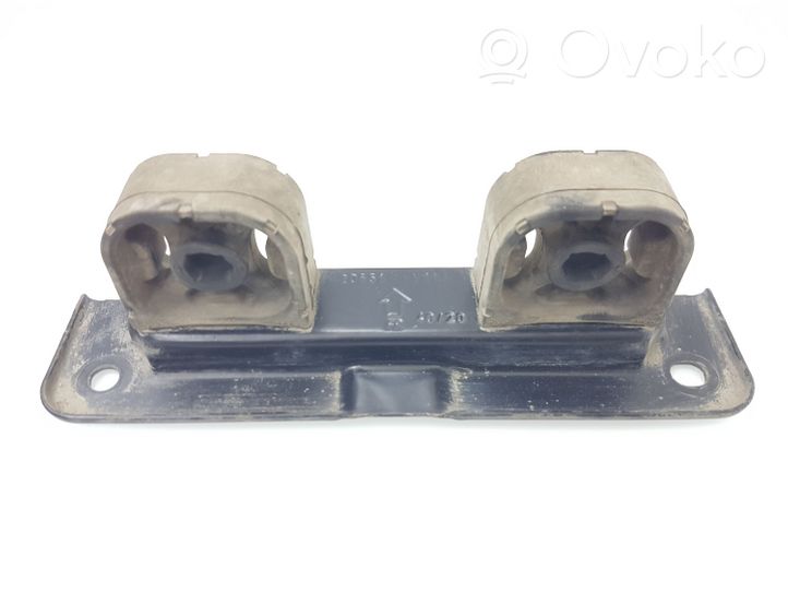 Nissan Qashqai Support / crochet de silencieux d'échappement 20651HV71A