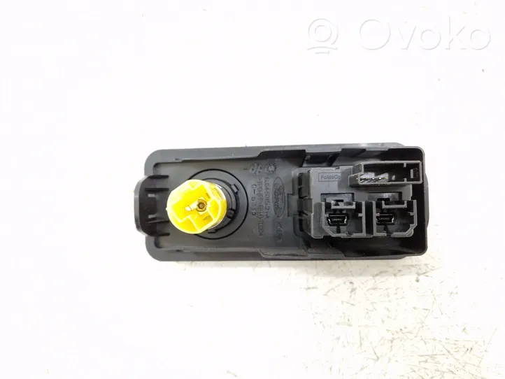 Ford Escape III Connecteur/prise USB HS7T14F014