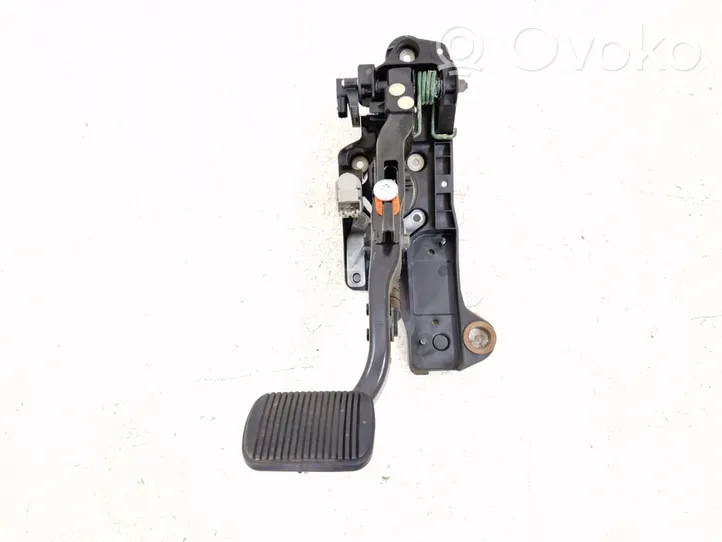 Ford C-MAX II Brake pedal CV682455