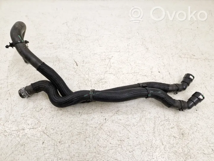 Ford C-MAX II Engine coolant pipe/hose DM588B274