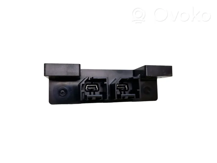 Ford Escape IV Centralina USB LJ6T14F014