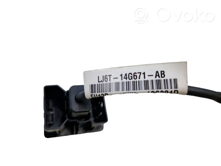 Ford Escape IV Connettore plug in USB LJ6T14G671