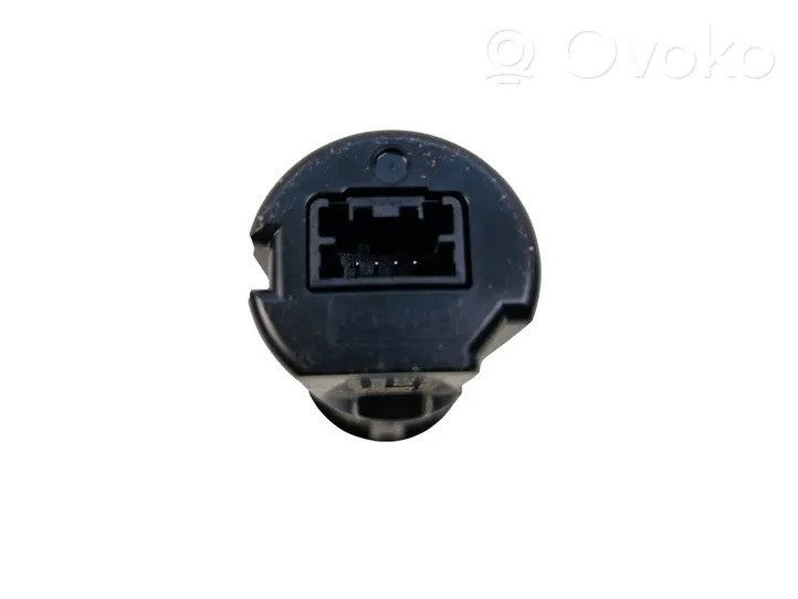 Ford Escape IV Connettore plug in USB LU5T19J211