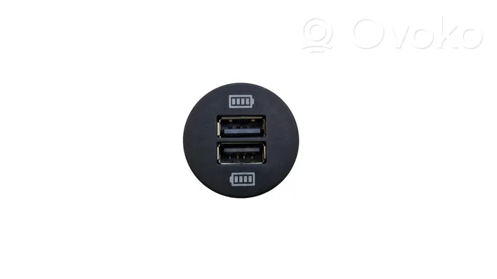 Porsche Macan Connettore plug in USB 95B035