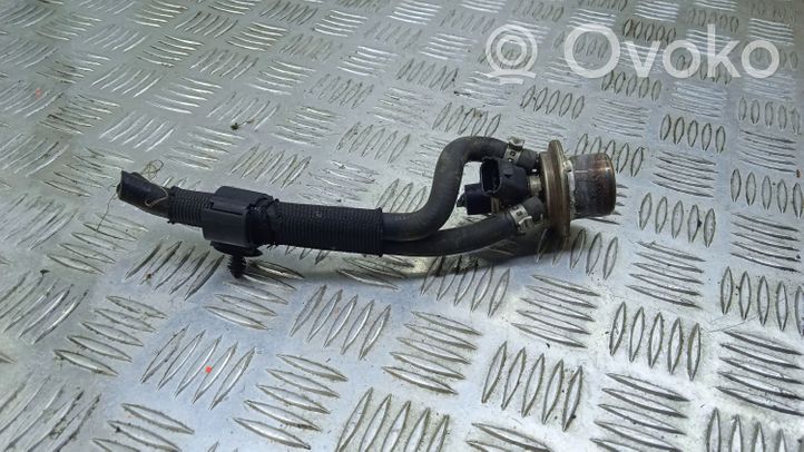 BMW X5 F15 Sensor de presión de combustible 8514448