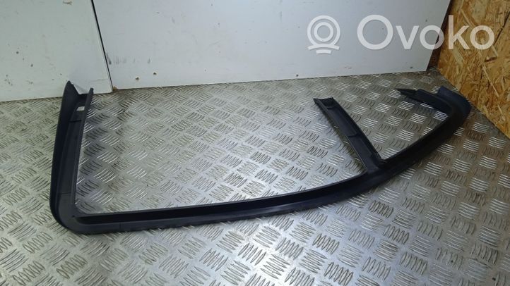 Mercedes-Benz C AMG W204 Rivestimento modanatura del vetro della portiera posteriore A2047350271