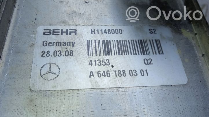 Mercedes-Benz C AMG W204 Support de filtre à huile A6461880301