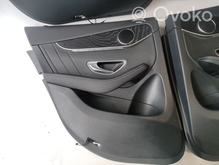 Mercedes-Benz GLC X253 C253 Set di rivestimento del pannello della portiera 