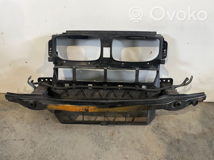 BMW X5 E70 Support de radiateur sur cadre face avant 7177878