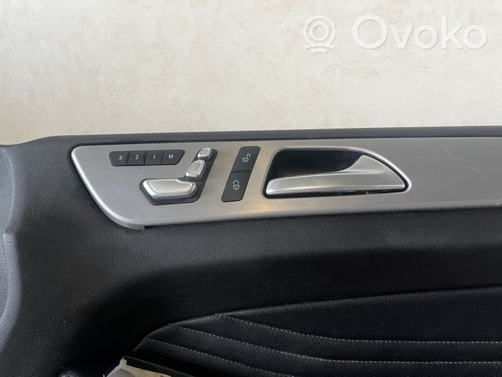 Mercedes-Benz GLE (W166 - C292) Rivestimento del pannello della portiera anteriore 