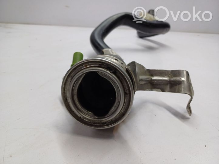 BMW 4 F32 F33 Tuyau de remplissage de réservoir de carburant 7244039