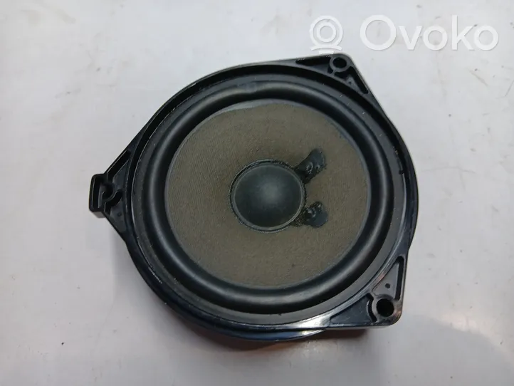 Mercedes-Benz GLE (W166 - C292) Panel speaker A1668202302