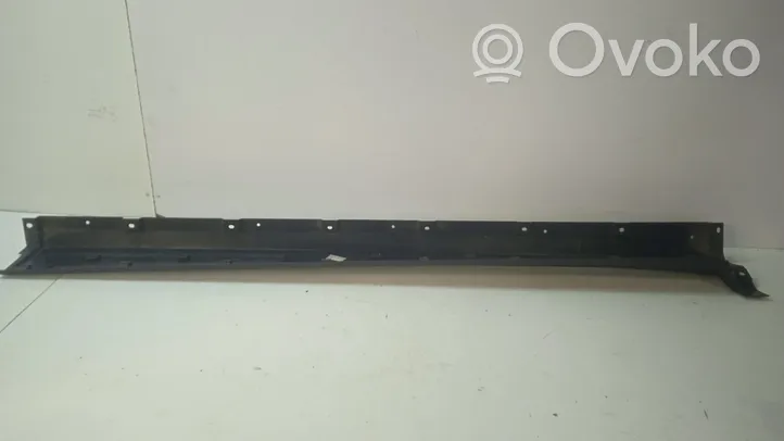 Maserati Levante Sill 670040335