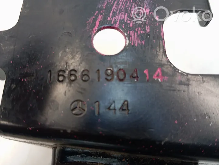 Mercedes-Benz GLS X166 Muu ulkopuolen osa A1666190414