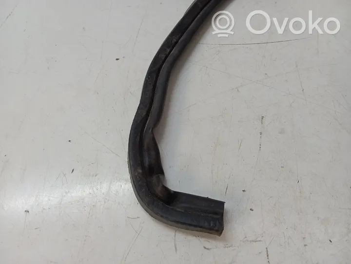 Volkswagen Touareg II Engine compartment rubber 7P6823707