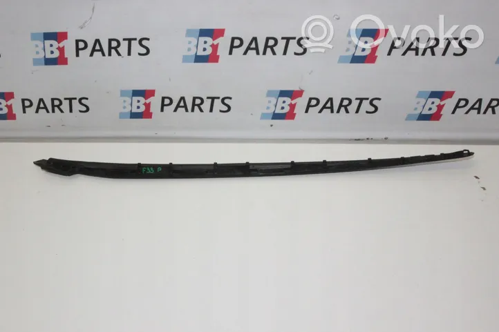 BMW 4 F32 F33 Front door windshield rail 7296010