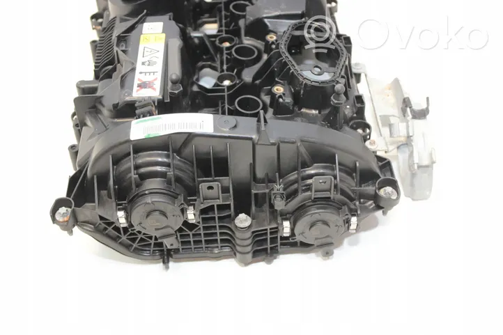 BMW 5 G30 G31 Copertura per bilanciere albero a camme 8631745