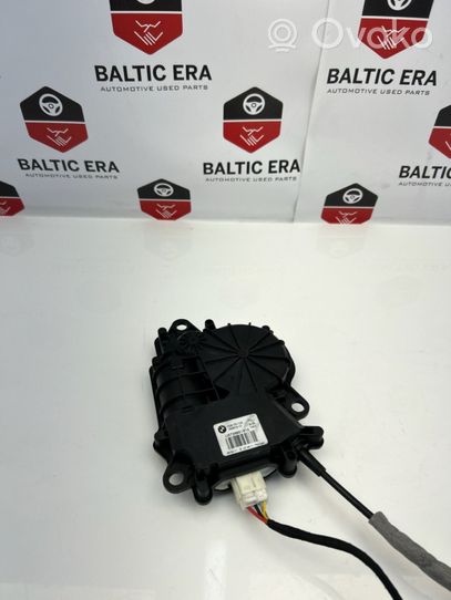 BMW 3 F30 F35 F31 Takaluukun/tavaratilan luukun nostomoottori 16367210