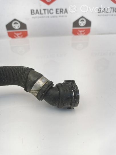 BMW 5 GT F07 Tuyau de liquide de refroidissement moteur 8511747