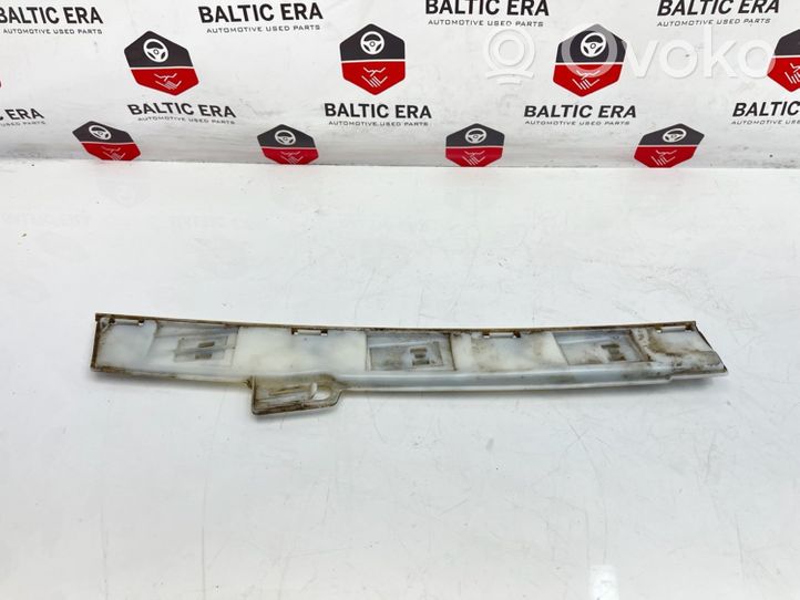 BMW 1 F20 F21 Pastiprinimas slenksčio 8051950