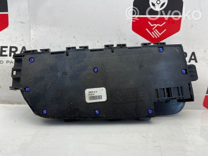 BMW 3 F30 F35 F31 Interruttore di controllo del sedile 930229104