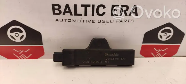 BMW 3 G20 G21 Antena wewnętrzna 6832065