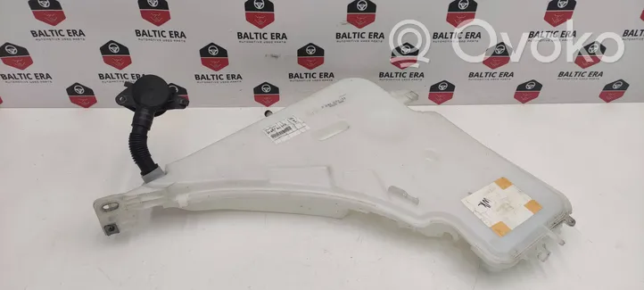 BMW 4 F32 F33 Réservoir de liquide lave-glace 7241672