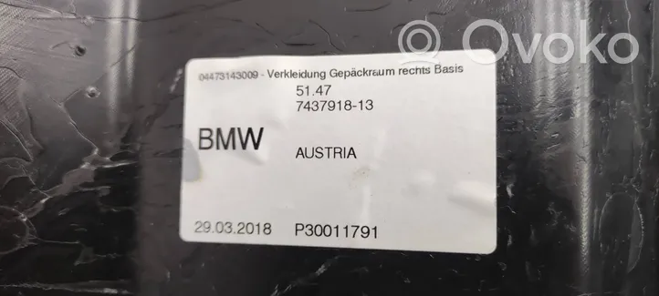 BMW 5 G30 G31 Rivestimento pannello laterale del bagagliaio/baule 7437918
