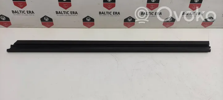 BMW M5 F90 Altro elemento di rivestimento della portiera anteriore 7334960