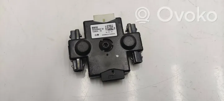 BMW 3 F30 F35 F31 Antenas pastiprinātājs 9229043