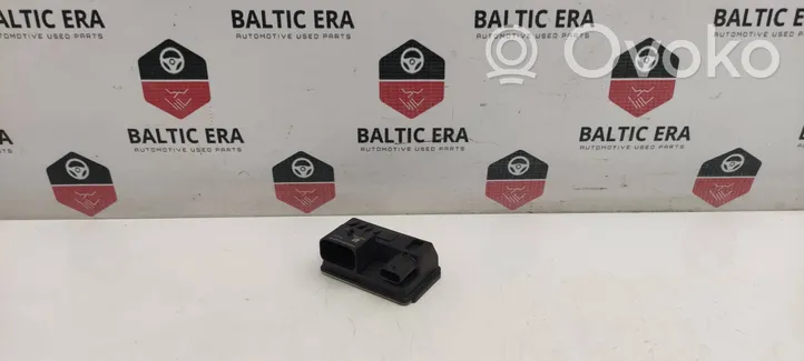 BMW 3 F30 F35 F31 Hehkutulpan esikuumennuksen rele 8519472