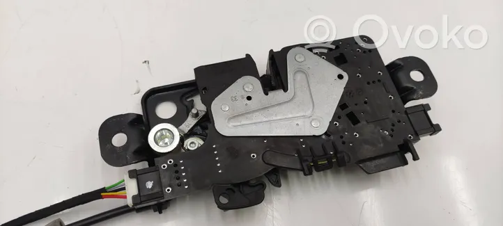 BMW X3 G01 Motor de bloqueo de puertas 16367210