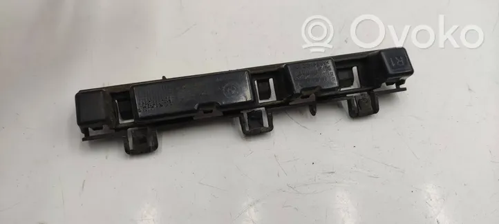 BMW 4 F32 F33 Supporto di montaggio del parafango 7294888