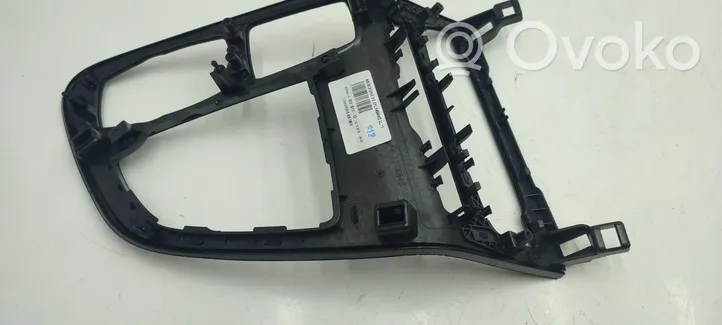 BMW 2 F45 Embellecedor de la consola central 9287611