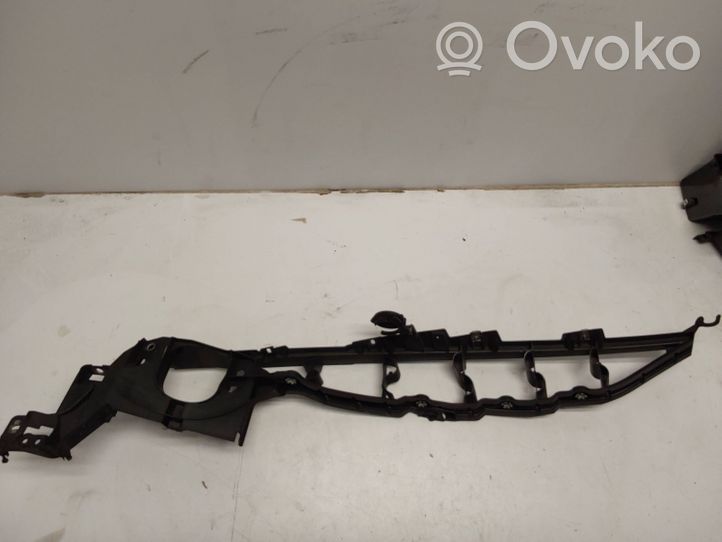 BMW X5 E70 Supporto di montaggio del parafango 7157990