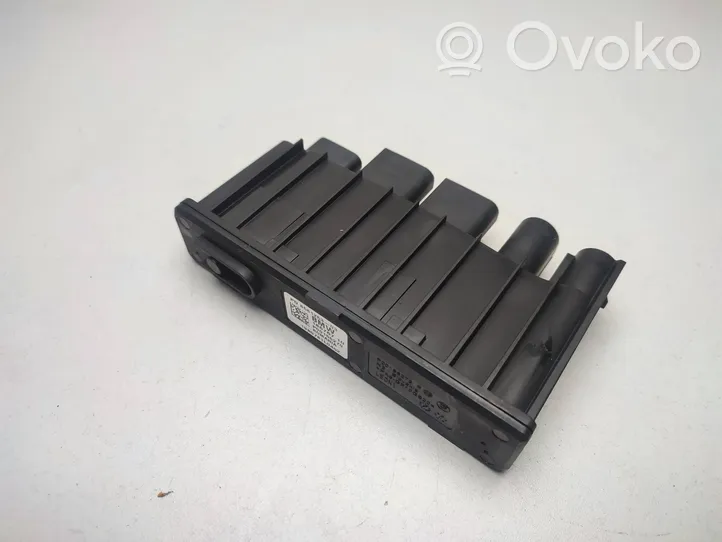 BMW X1 F48 F49 Fuse module 8581253