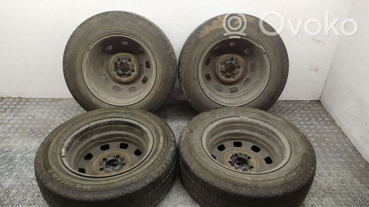 Volkswagen Transporter - Caravelle T4 R 15 kalts disks (-i) 701601027B