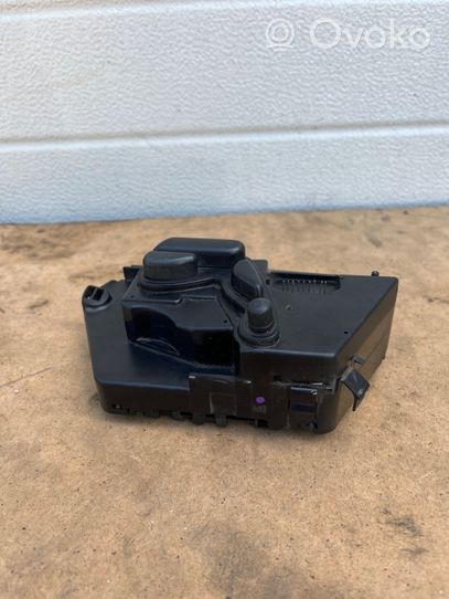 Mercedes-Benz S W220 Seat control switch 2208212758