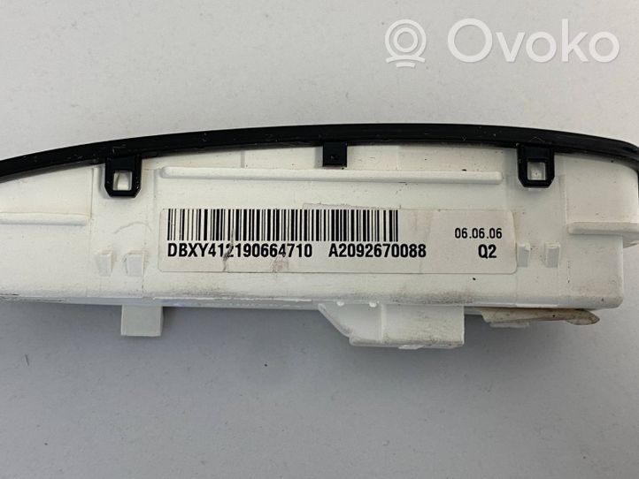 Mercedes-Benz CLS C219 Indicador selector de marchas A2092670088