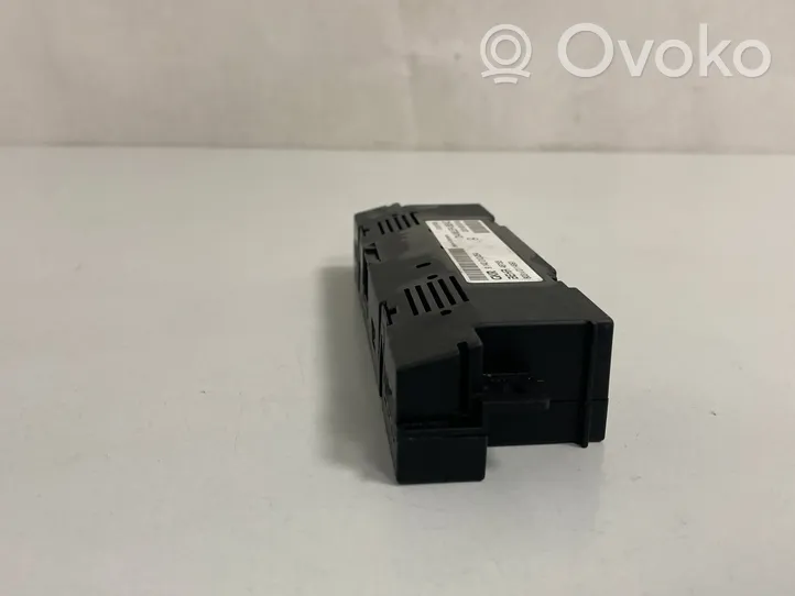 Mercedes-Benz S W220 Auxiliary heating control unit/module 2208300085