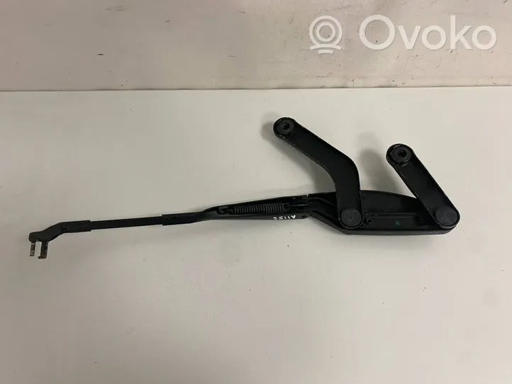 Mercedes-Benz S W220 Front wiper blade arm A2208200044