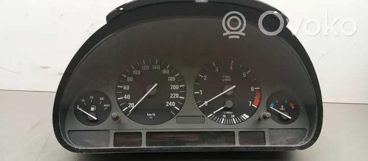BMW 5 E39 Compteur de vitesse tableau de bord 8376192
