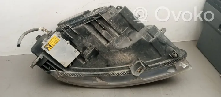 Audi A6 S6 C6 4F Lampa przednia 160135