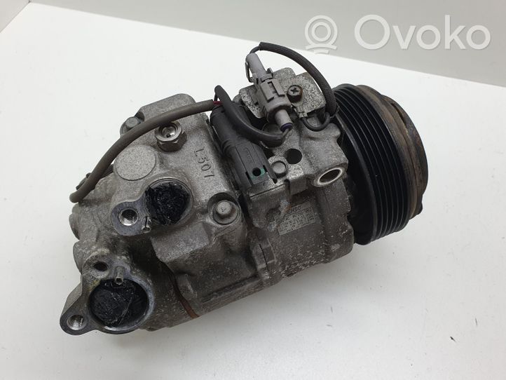 BMW 5 E60 E61 Ilmastointilaitteen kompressorin pumppu (A/C) 6987862