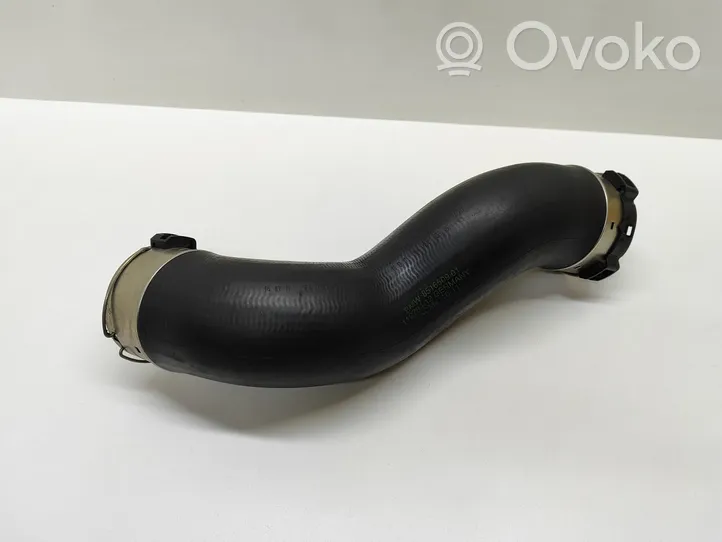 BMW 5 F10 F11 Tube d'admission de tuyau de refroidisseur intermédiaire 8516509