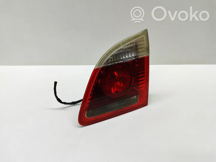 BMW 5 E60 E61 Lampy tylnej klapy bagażnika 7165830