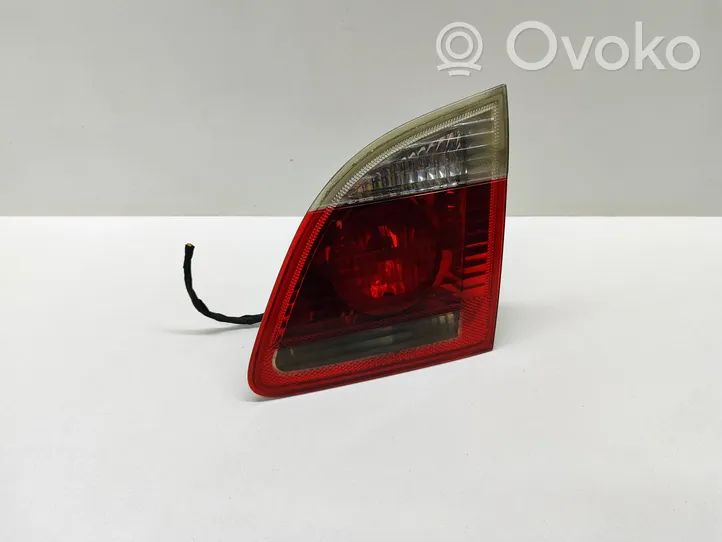 BMW 5 E60 E61 Lampy tylnej klapy bagażnika 7165830